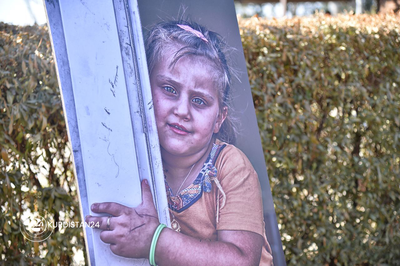 W&ecirc;ne: R&ecirc;baz Siyan