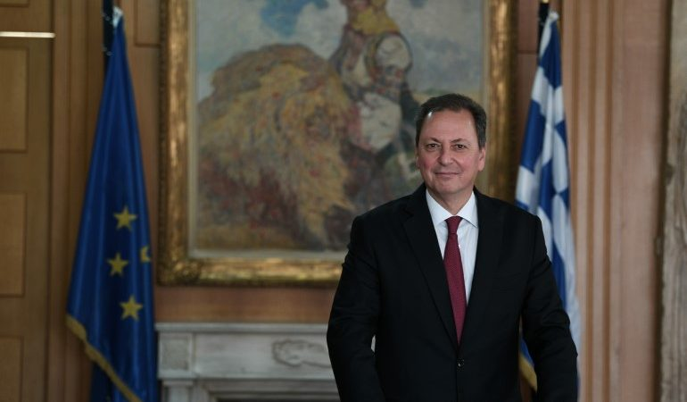 سپیلیۆس لیڤانۆس وەزیری کشتوکاڵی یۆنان