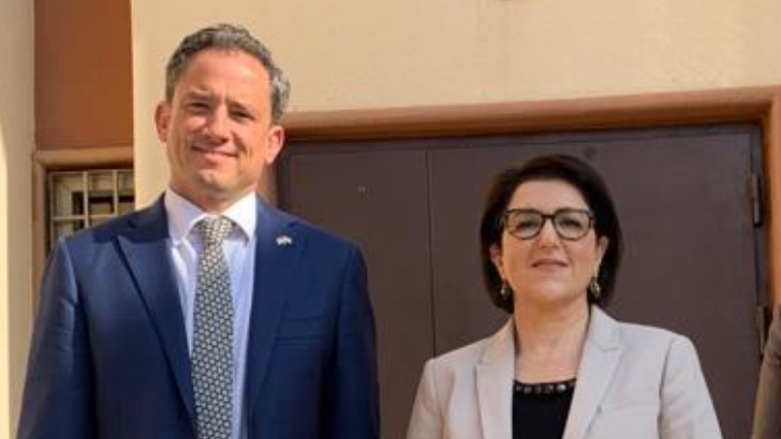 Kurdistan Regional Government (KRG) Representative in Washington, Bayan Sami Abdul Rahman, (R) with Robert Palladino, the US Consul General in Erbil. (Photo: KRG)