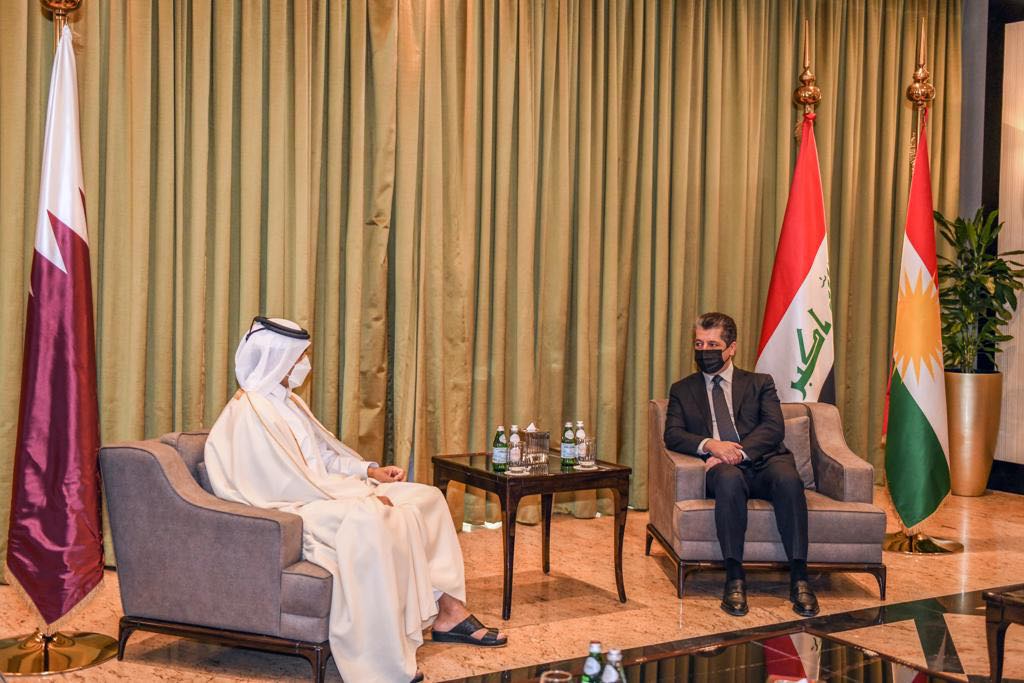 Prime Minister Masrour Barzani (right) during his meeting with Qatari Minister of State for Energy Affairs and CEO of Qatar Energy Saad Sherida Al-Kaabi, Feb. 16, 2022. (Photo: KRG)