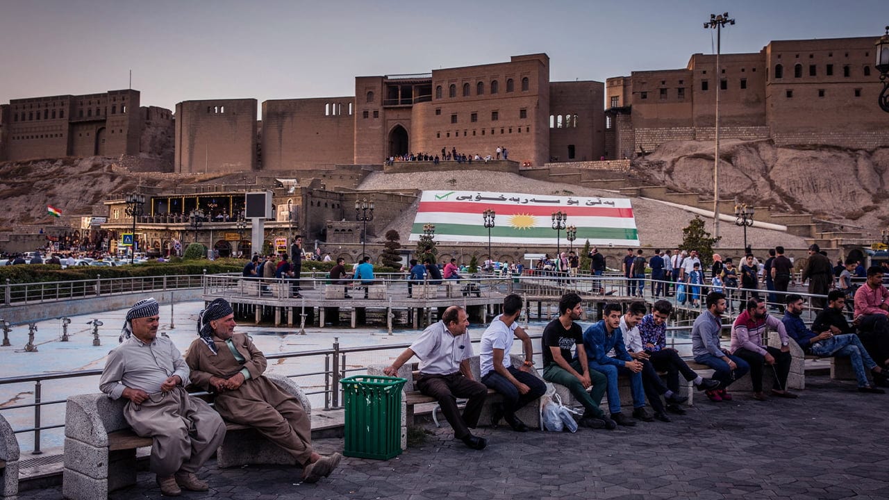 روی دیوار قلعه هفت هزار ساله اربیل نوشته شده "بله به استقلال کوردستان"