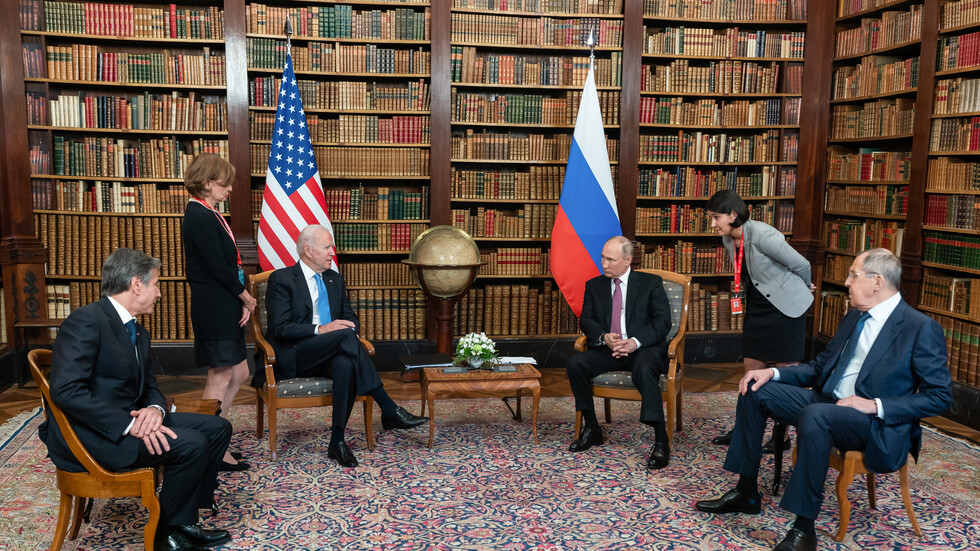 دیمه&zwnj;نێكی گفتوگۆكانی بایدن و پوتن / رۆیته&zwnj;رز / ئه&zwnj;رشیڤ