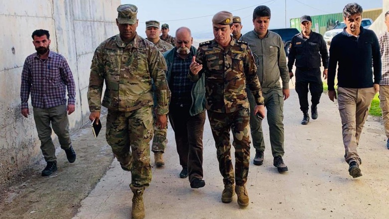 US Colonel Patrick Douglas and Peshmerga officials on Thursday visited a logistics base of the Peshmerga forces (Photo: Ministry of Peshmerga).