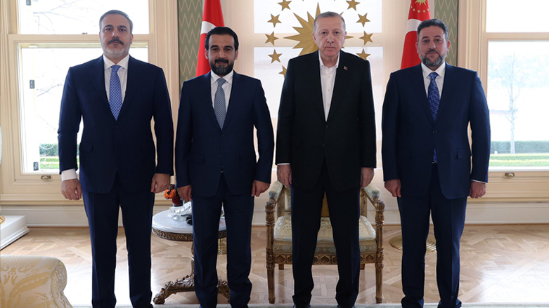 Turkish President Recep Tayyip Erdogan (second right) along with Iraqi Sunni leaders Khamis al-Khanjar (right) and Mohammad al-Halbousi (second left) along with spy chief, Hakan Fidan (first left), Feb. 27, 2022. (Photo: Turkish presidency)
