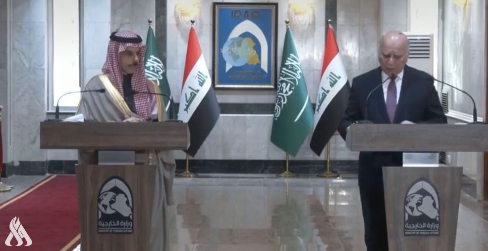 وزير الخارجية العراقي مع وزير الخارجية  السعودي