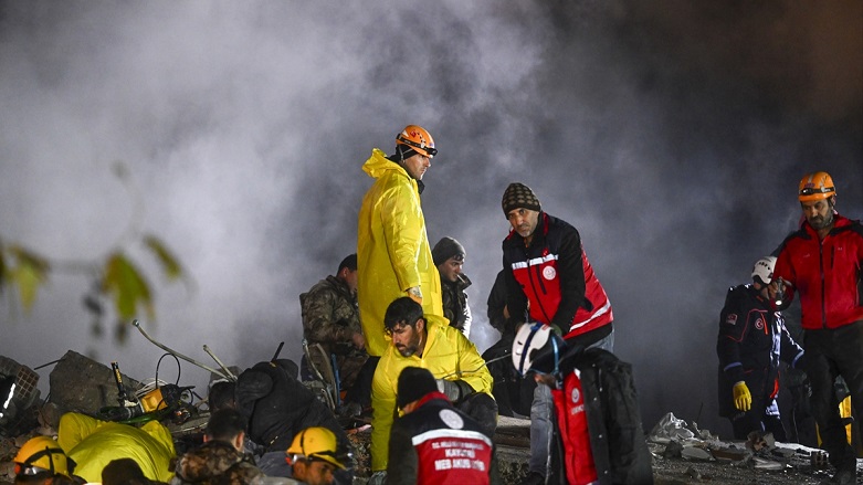 Depremlerde can kaybı 38 bin 44'e yükseldi