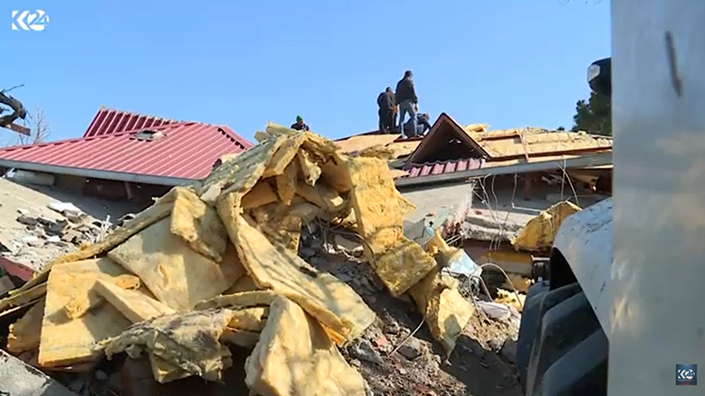 Li gundê Kûyûmcûlar ji 55 avahiyan 52 avahî rûxiyan