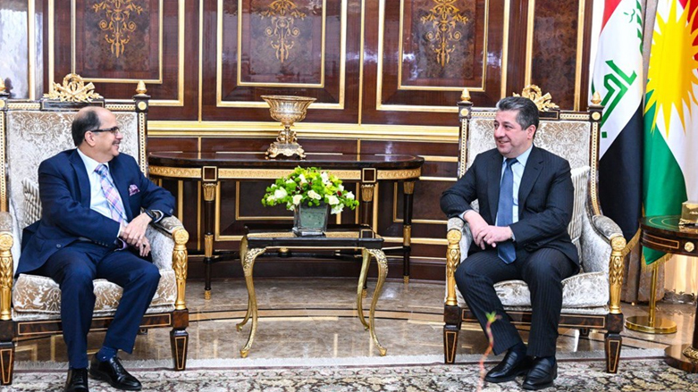 رئيس حكومة إقليم كوردستان مسرور بارزاني ووكيل وزارة الخارجية الهندية أوصاف سعيد