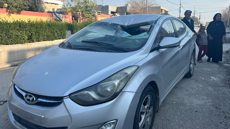 A vehicle's windshield has reportedly been shattered by the 4.3-magnatitude earthquake in Erbil's western town of Khabat, Feb. 25. 2023. (Photo: Shayma Bayiz/Kurdistan 24