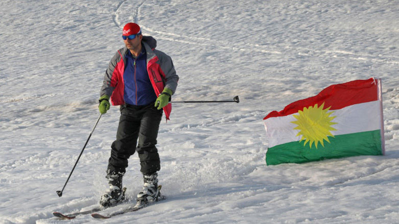 A Kurdish man skis in Choman town in the northeastern Erbil province in Kurdistan Region, Feb. 24, 2023. (Photo: Safin Hamed/AFP)