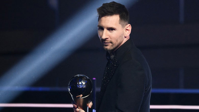 Messi ödülünü aldı (Foto: AFP)