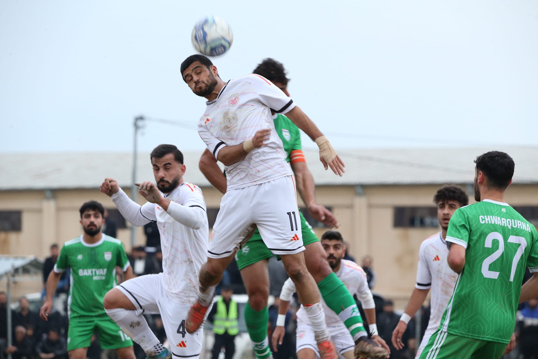 گرتەیەك لە یاریی ئاكرێ و چوارقوڕنە لە قۆناغی یەكەمی خولی نایابی كوردستان