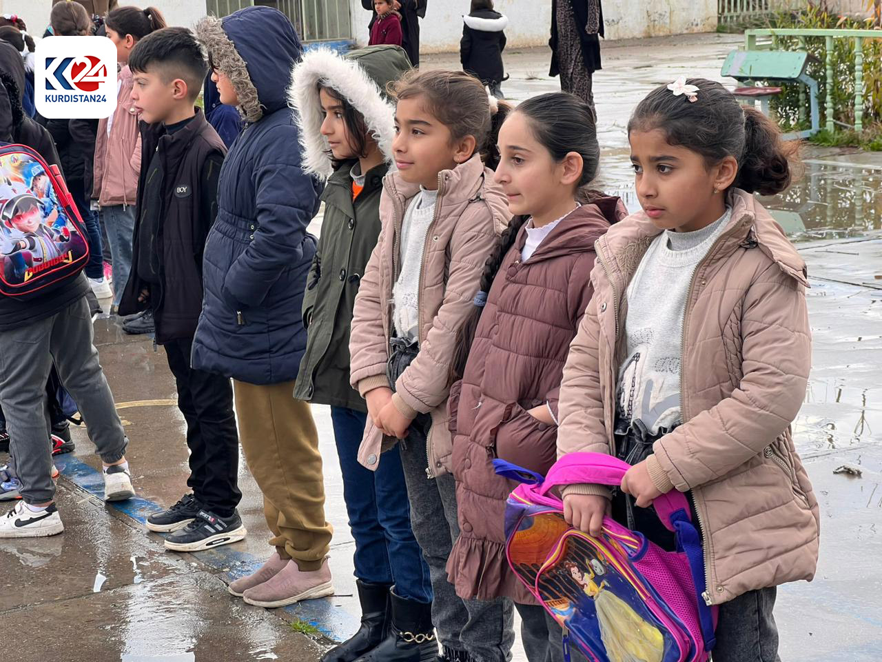 قوتابی و مامۆستایانی شارەزوور گەڕانەوە ناوەندەکانی خوێندن (وێنە: ئارام بەختیار - کوردستان24)
