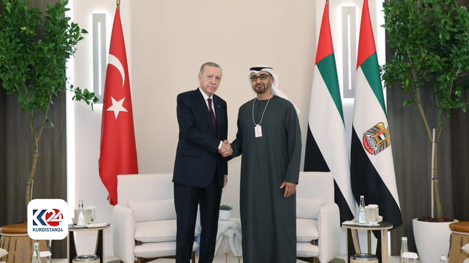 Erdoğan, BAE Devlet Başkanı Al Nahyan ile bir araya geldi