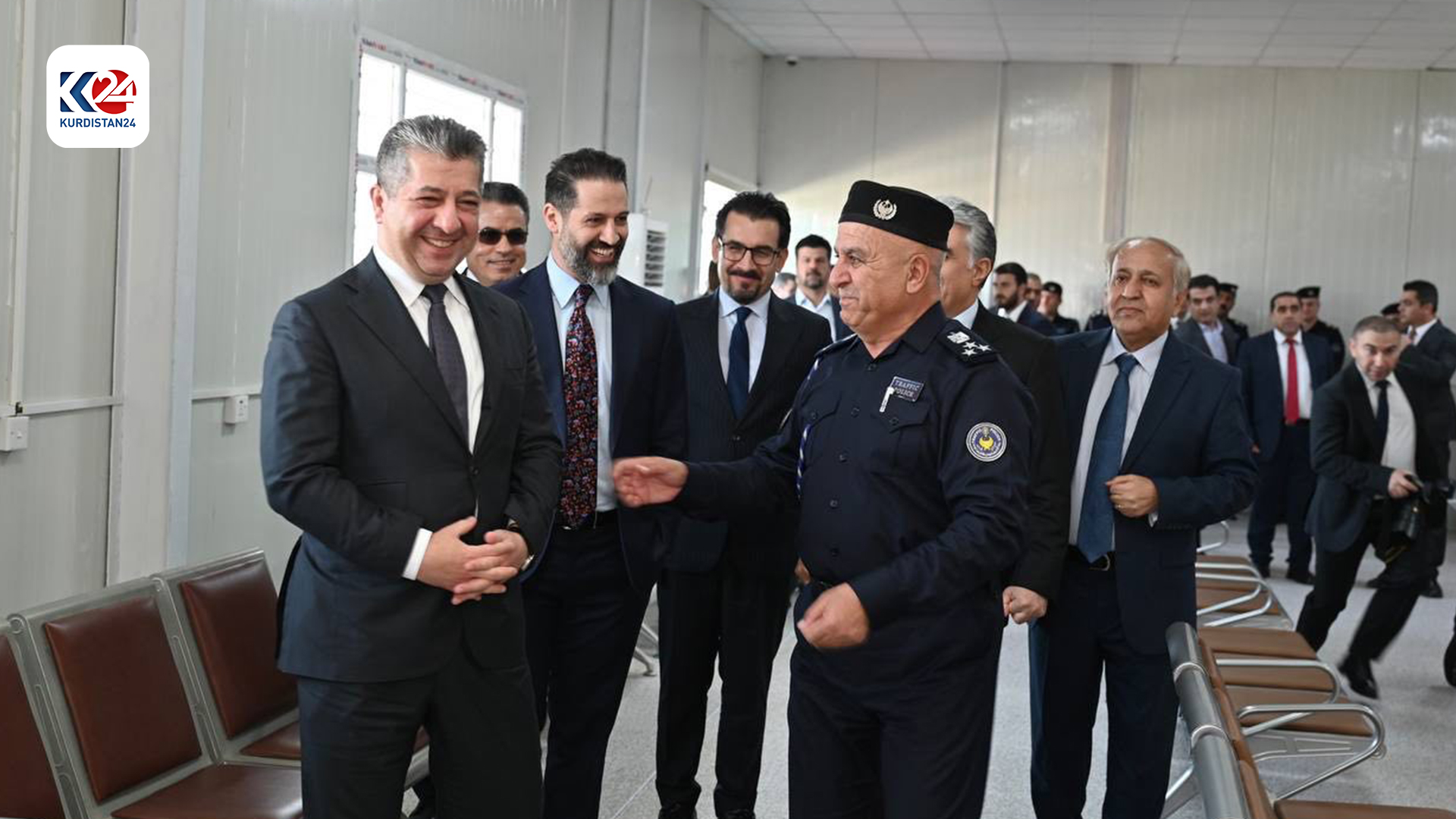 مەسرور بارزانی یەکەم تابلۆی ئۆتۆمبێلی ژمارە هەڵەبجەی بە هاووڵاتییەک بەخشی