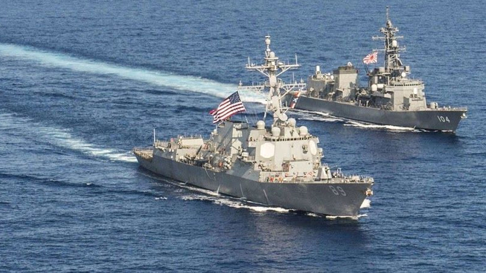 الجيش الأميركي يعلن إسقاط 3 مسيّرات فوق البحر الأحمر