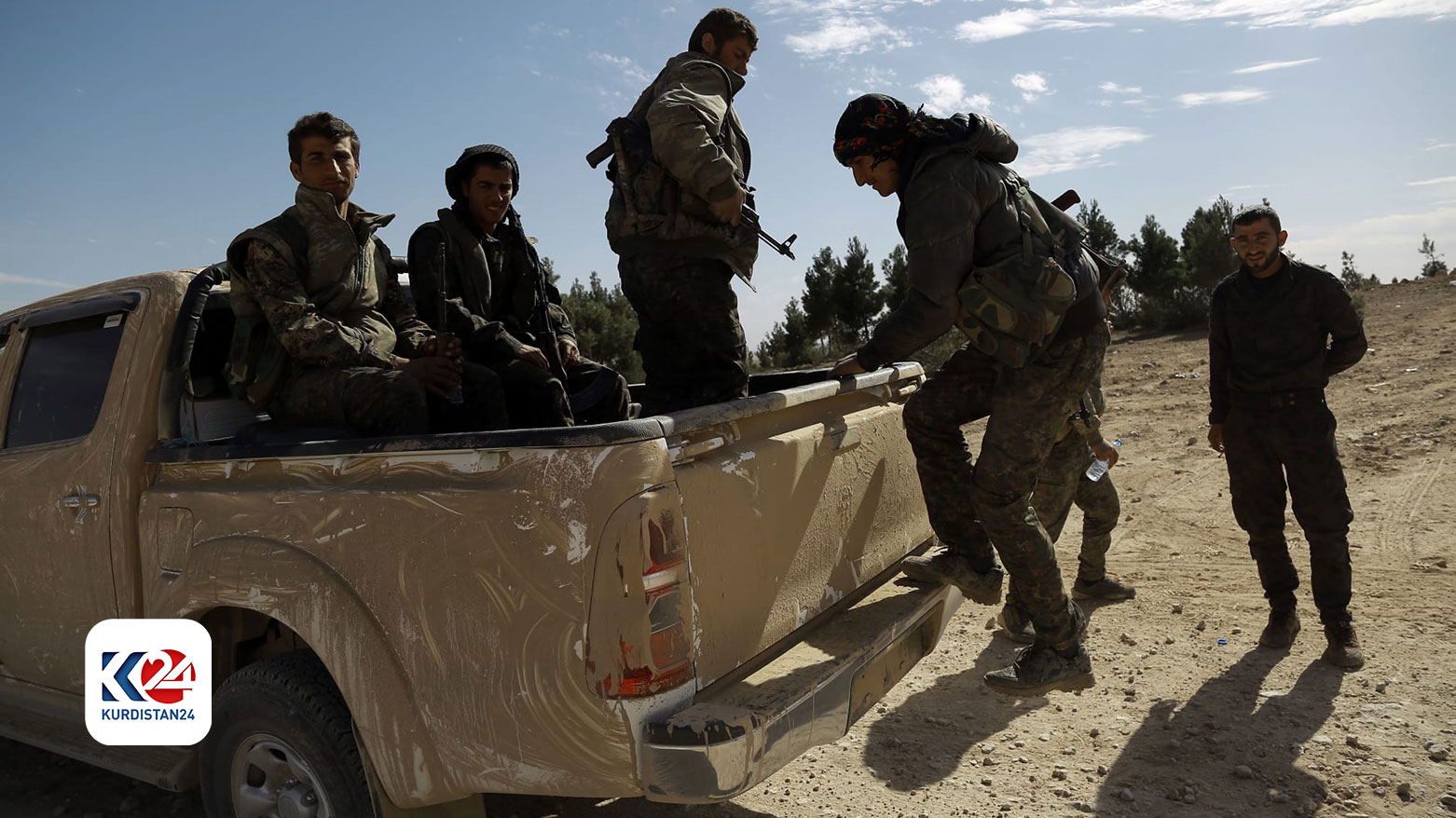قوات سوريا الديمقراطية تحذر: داعش بدأ بجمع صفوفه