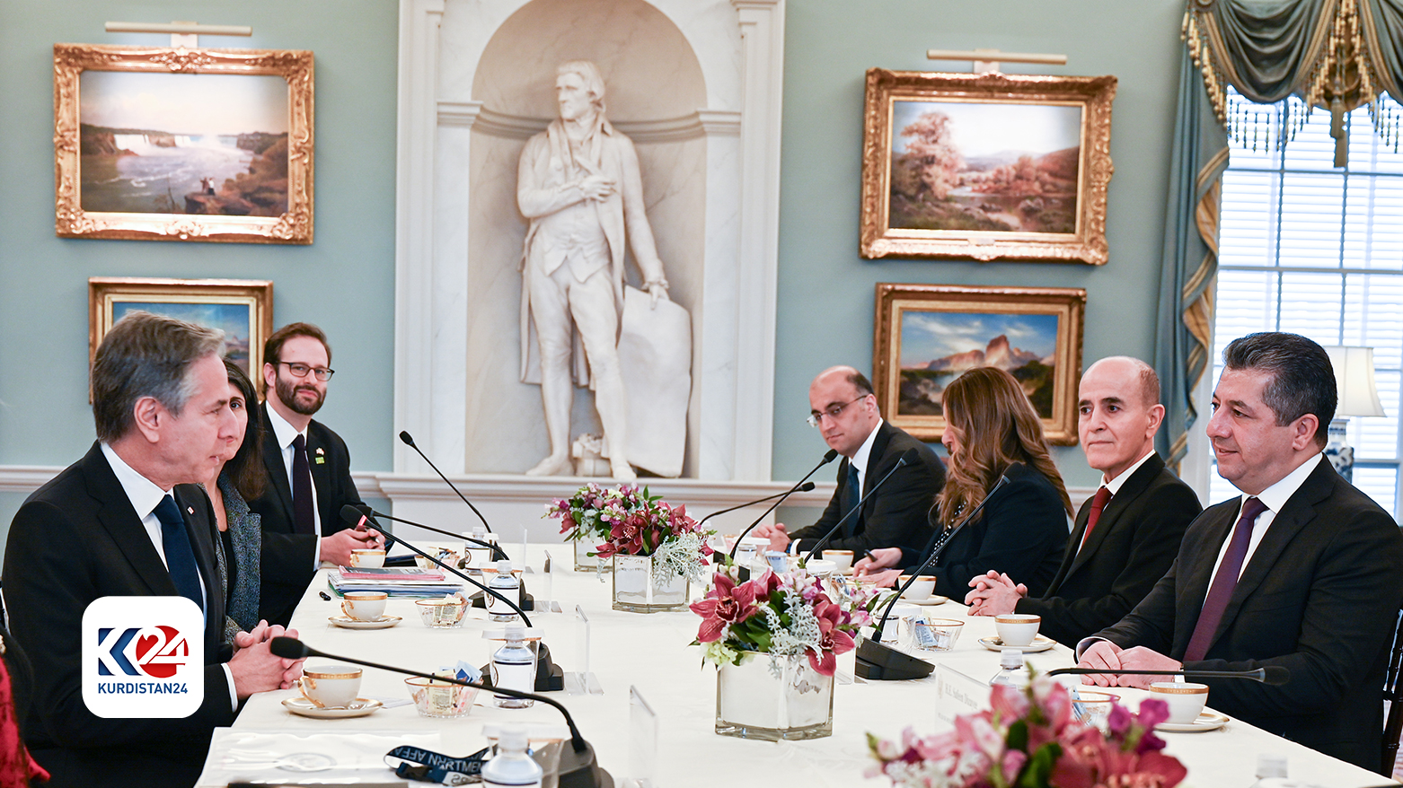 مسرور بارزانی، نخست وزیر اقلیم کوردستان و آنتونی بلینکن، وزیر امور خارجه آمریکا در نشست واشنگتن ٢٦ فوریه ٢٠٢٤