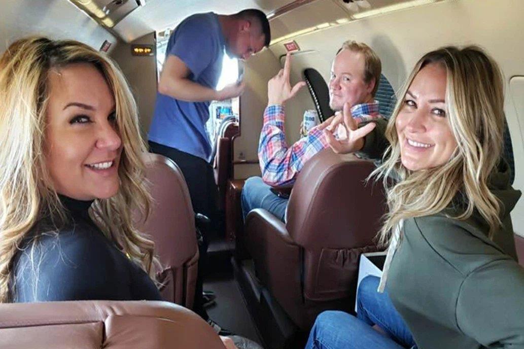 جینا له&zwnj; ناو فڕۆكه&zwnj;