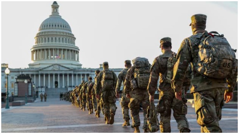 Members of the US National Guard arrive to Washington, DC, Jan. 12, 2021. (Photo: AFP/Tasos Katopodis)