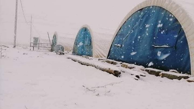 Snow falls on Sardasht displacement camp on Sinjar (Shingal) Mountain, Jan. 19, 2021. (Photo: Kurdistan 24)