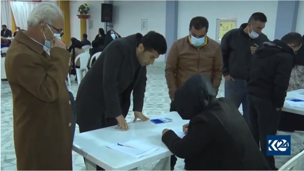 کۆکردنەوەی واژوی کەسوکاری قوربانیان و بریندارانی چەکی کیمیاوی