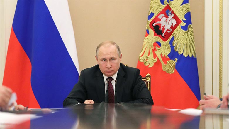 Putin: Salgın giderek hafifliyor