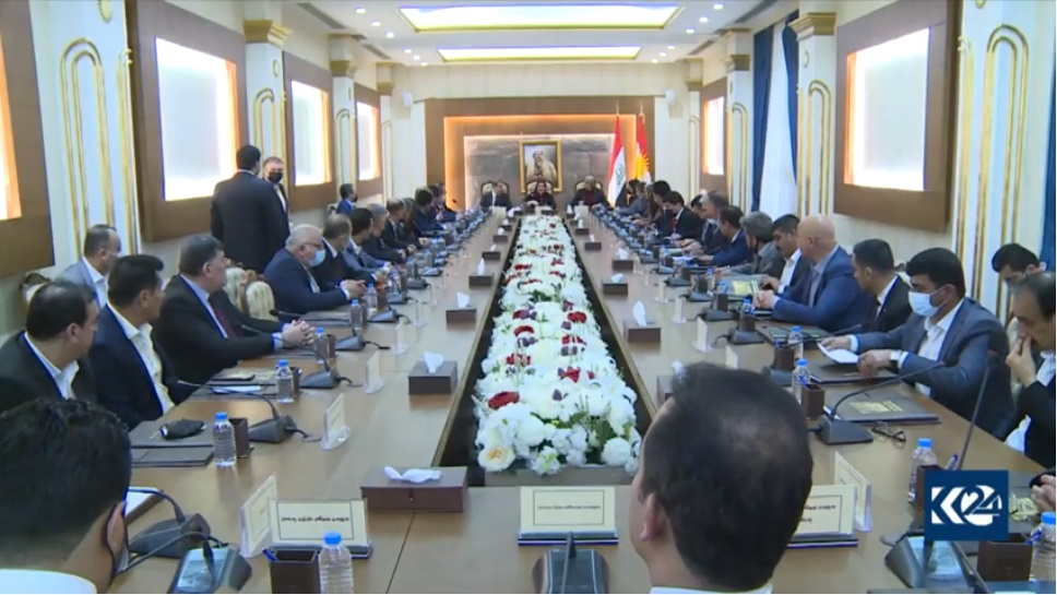 په‌رله‌مان و لایه‌نه‌ سیاسییه‌كان كۆبوونه‌وه‌