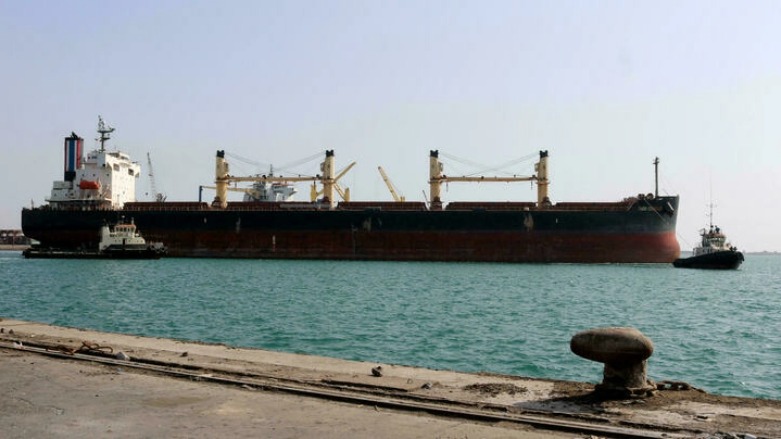 سفينة شحن في ميناء الحديدة اليمني على البحر الأحمر. © الصورة لفرانس 24
