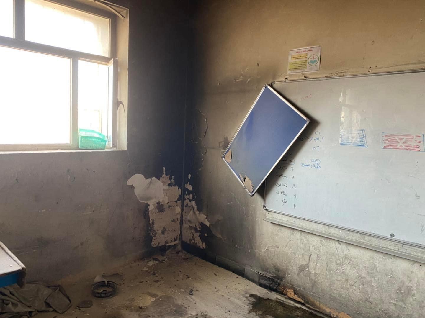 پۆلێکی قوتابخانەکە لەدوای ئاگرکەوتنەوە
