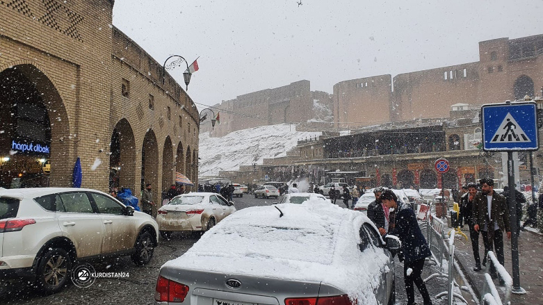 الثلوج تغيّر وجه القلعة التاريخية في أربيل - تصوير: كوردستان 24