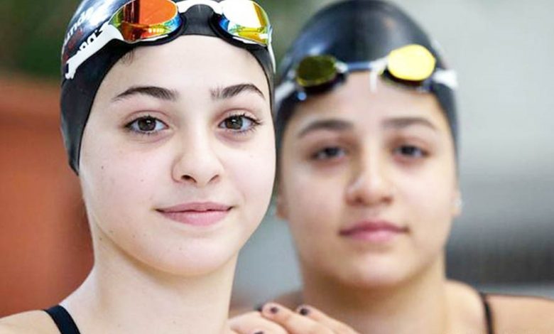 تأجيل محاكمة لاجئة سورية و23 متطوعاً بتهمة "التجسس" في اليونان