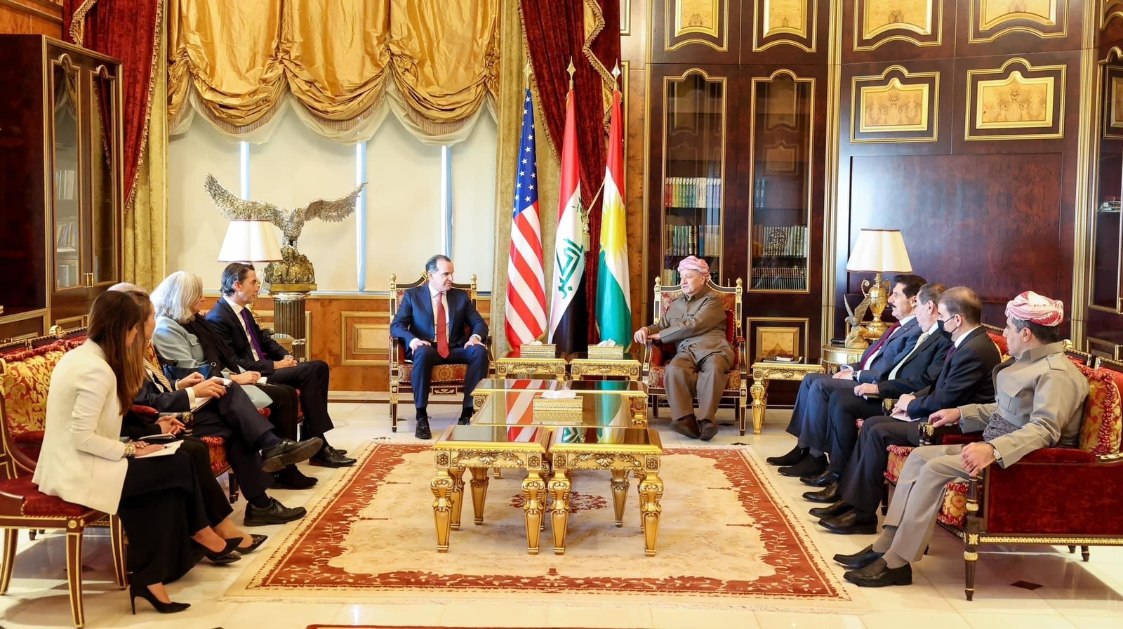 الرئيس مسعود بارزاني خلال اجتماعه بالوفد الأميركي