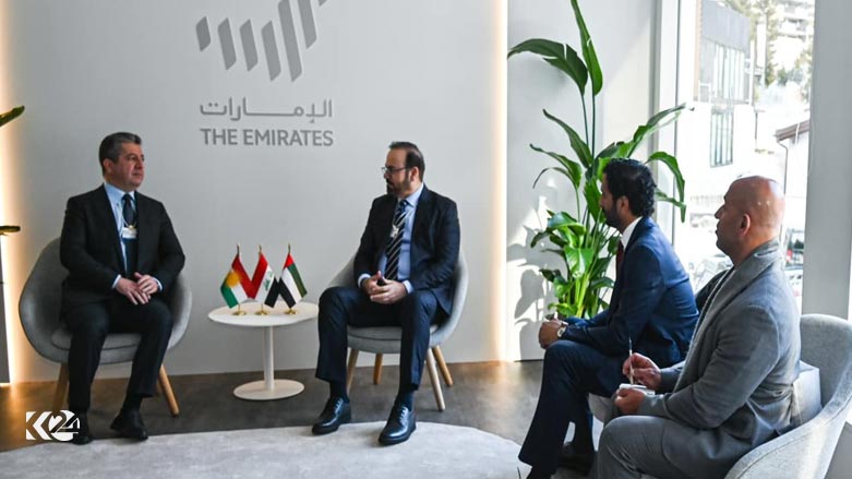 Prime Minister Masrour Barzani (left) during his meeting with United Arab Emirates senior officials. Jan. 18, 2023. (Photo: KRG)