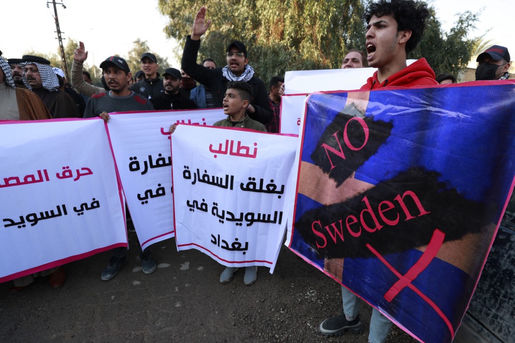 Iraqis shout slogans during a demonstration outside the Swedish embassy in Baghdad on Jan. 23, 2023. (Photo: Ahmad Al-Rubaye/AFP)