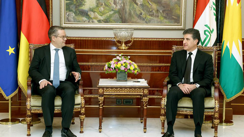 رئيس إقليم كوردستان نيجيرفان بارزاني ووزير الدولة في وزارة الخارجية الألمانية توبياس لندنر