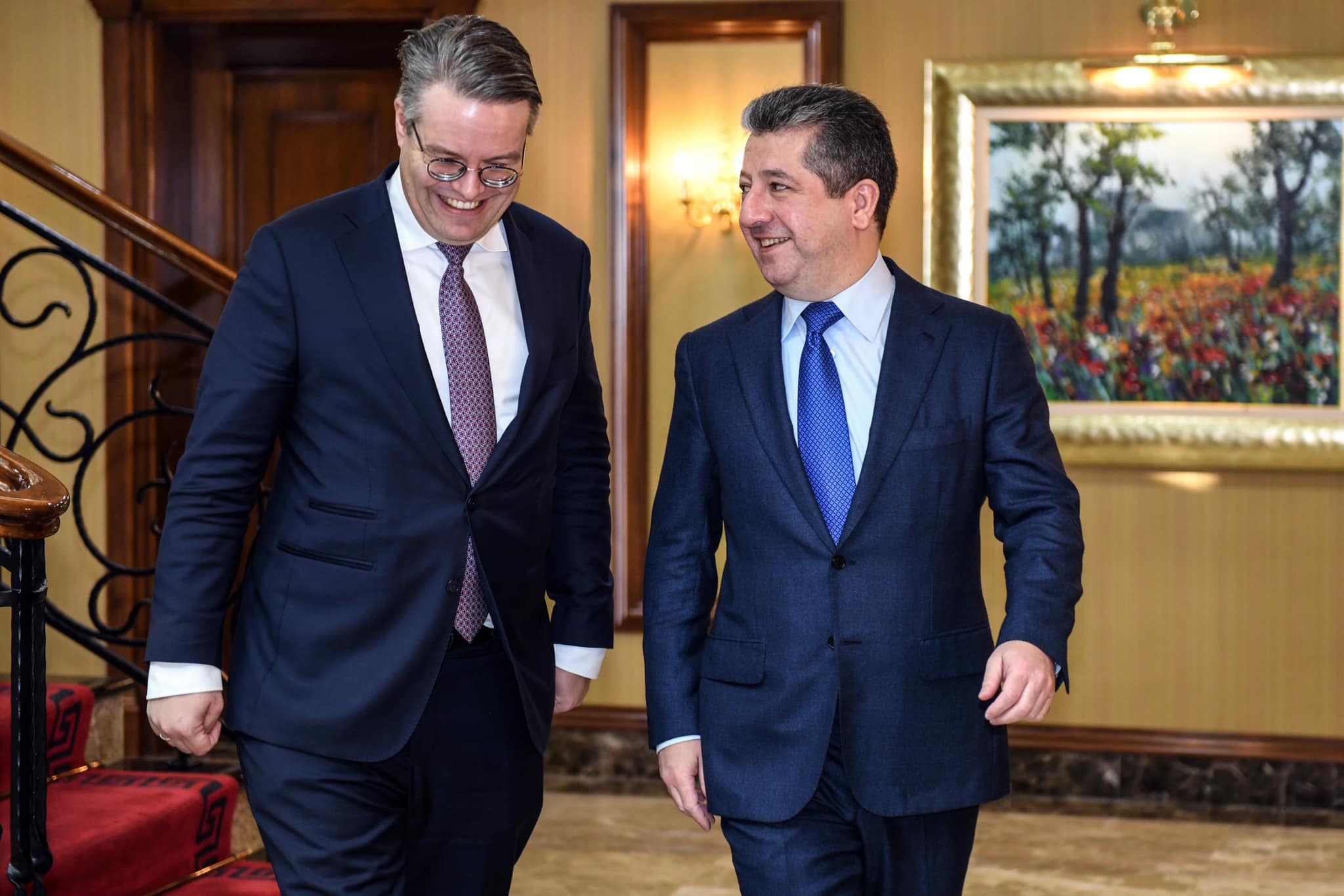 Kurdistan Region Prime Minister Masrour Barzani (right) walking alongside German Minister of State Tobias Lindner in Erbil, Jan. 26, 2023. (Photo: KRG)