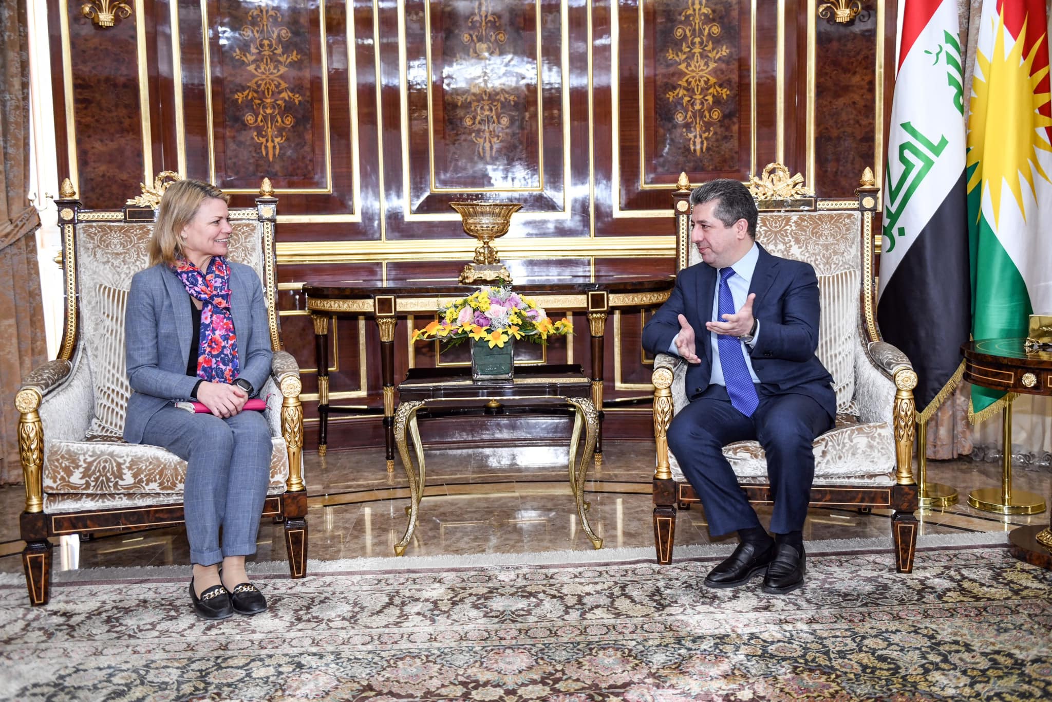 رئيس حكومة إقليم كوردستان مسرور بارزاني والقنصلة البريطانية الجديدة