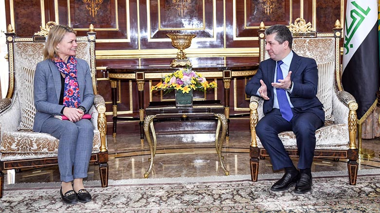 Kurdistan Region Prime Minister Masrour Barzani (right) during his meeting with the United Kingdom's newly inaugurated Consul General Rosy Cave, Jan. 26, 2023. (Photo: KRG)