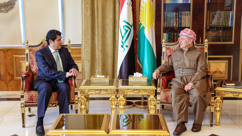 Kurdistan Democratic Party (KDP) President Masoud Barzani (right) during his meeting with Kuwaiti Consul General to Kurdistan Region Othman Dawoud Al-Dawoud, Jan. 29, 2023. (Photo: Barzani Headquarters)