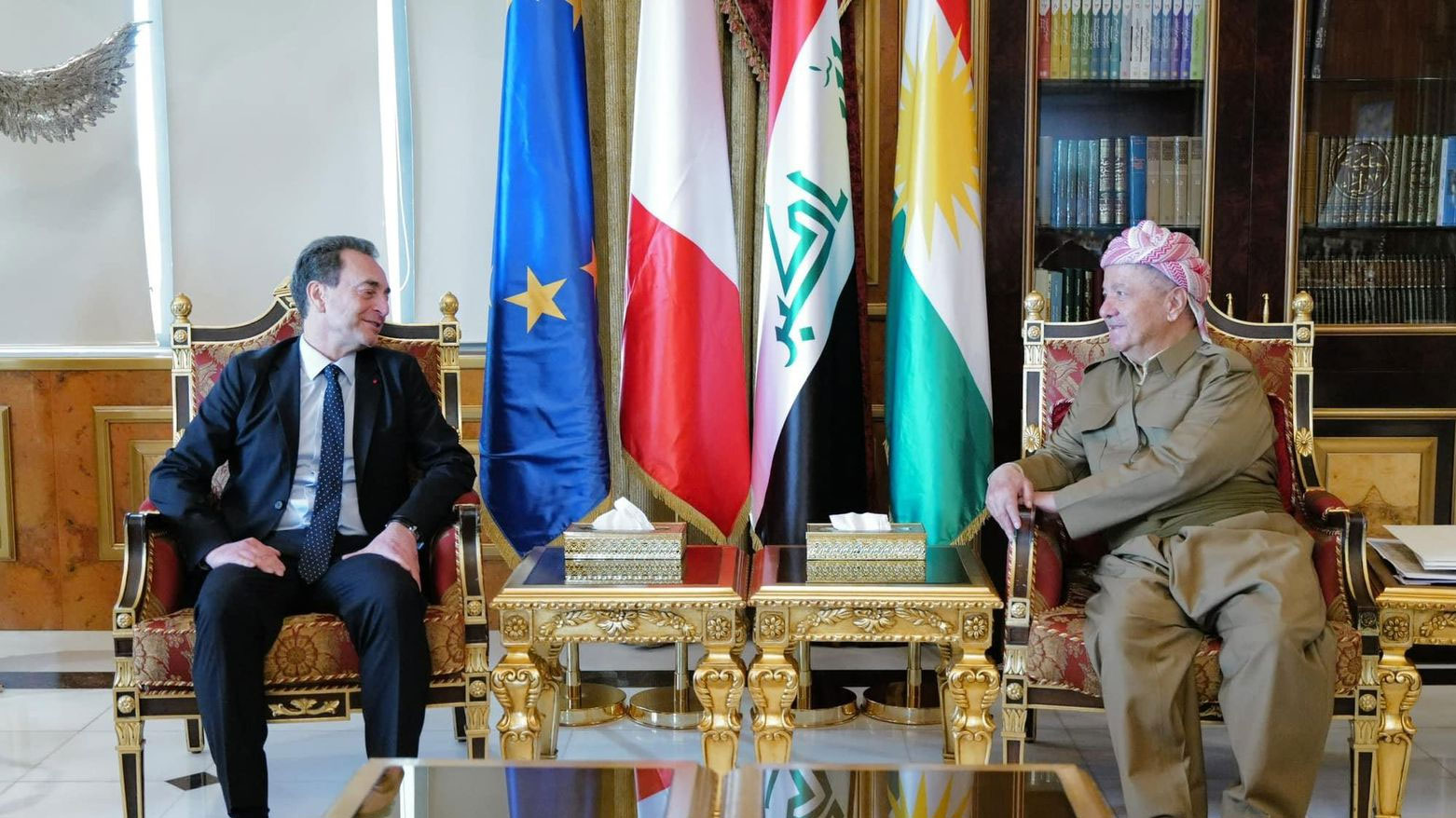 پرزیدنت مسعود بارزانی و اریک شوالیە سفیر فرانسه در عراق