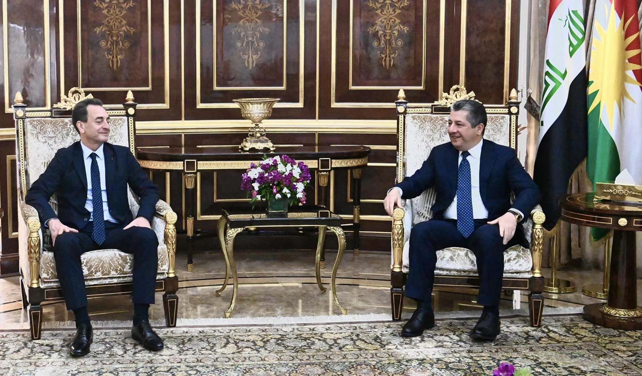 Kurdistan Region Prime Minister Masrour Barzani (right) during his meeting with outgoing French Ambassador to Iraq Éric Chevalier in Erbil, Jan. 8, 2024. (Photo: KRG)