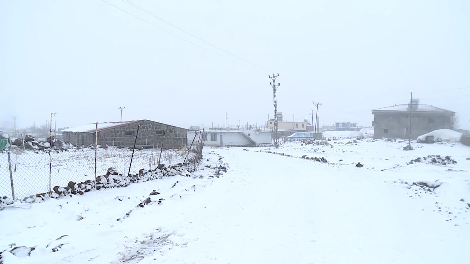 Li bajarên Bakurê Kurdistanê hişyariya berfê tê dayîn