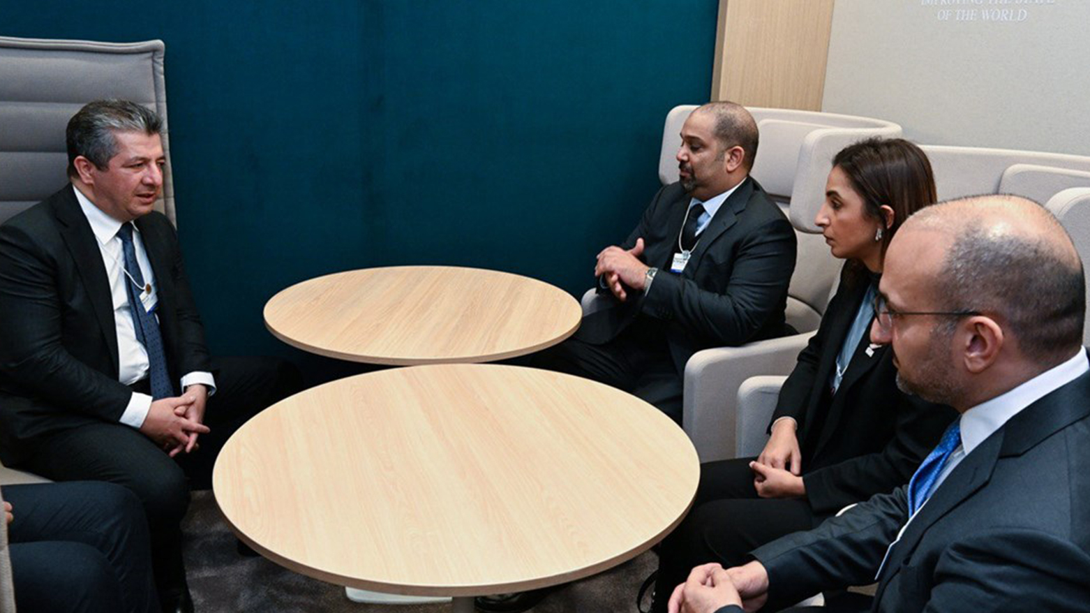 رئيس حكومة إقليم كوردستان يجتمع مع عدد من الوزراء البحرينيين