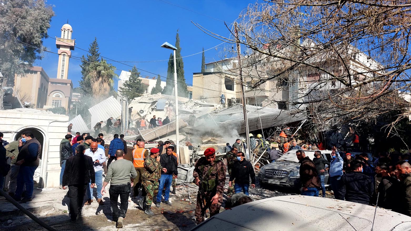 İsrail'in Şam'a düzenlediği saldırı sonrasından görüntü