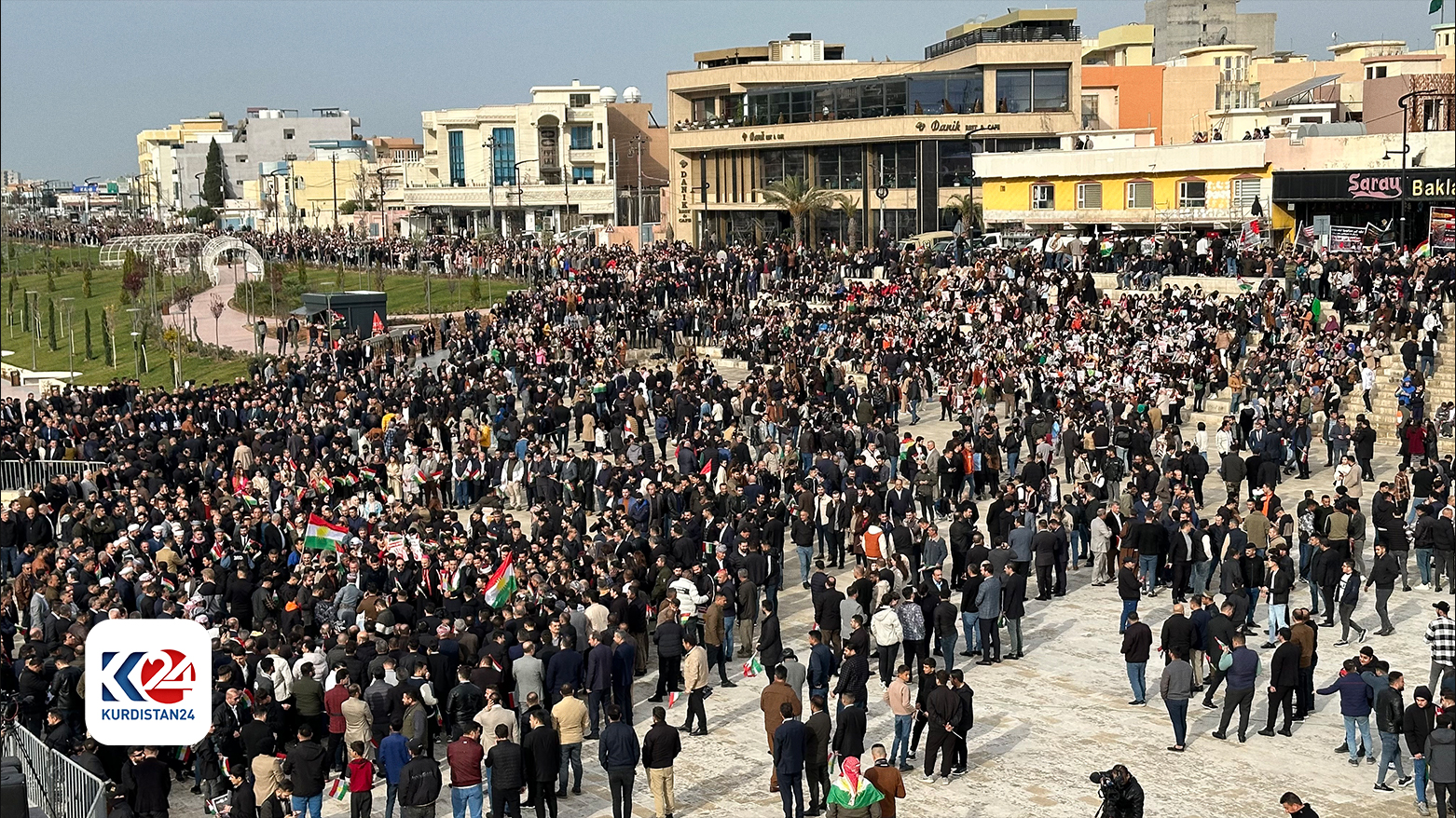 Hundreds of protestors demonstrate the Islamic Revolutionary Guard Corps (IRGC) attacks on Erbil, Jan. 21, 2024. (Photo: Kurdistan24)