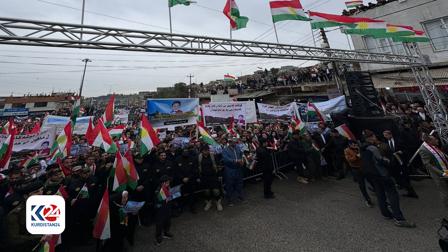 Thousands gather in Akre city to protest IRGC missile attacks on Erbil, Jan. 22, 2024. (Photo: Kurdistan24)