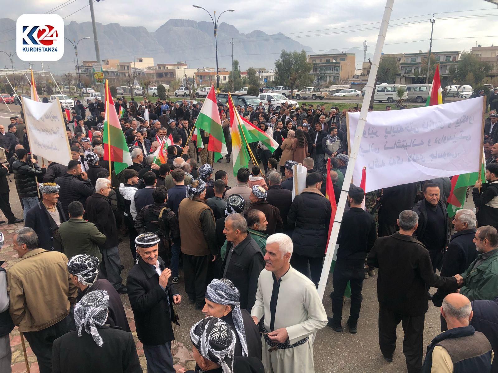 خۆپیشاندانی خەڵکی رانیە لە دژی هێرشەکەی سەر هەولێر (وێنە: ئاراس ئەمین - کوردستان24)