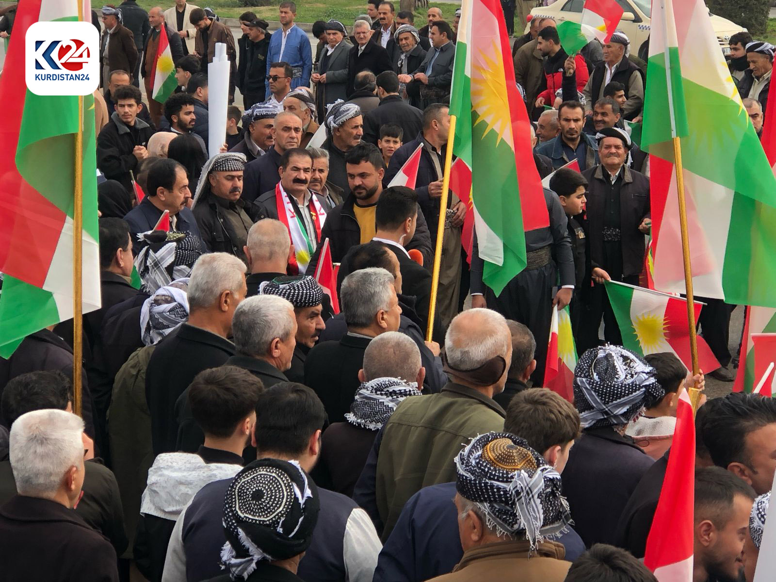 خۆپیشاندانی خەڵکی رانیە لە دژی هێرشەکەی سەر هەولێر (وێنە: ئاراس ئەمین - کوردستان24)