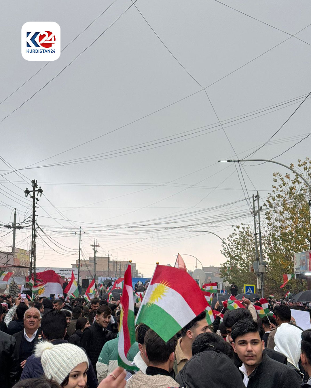 خۆپیشاندانی خەڵکی شێخان لە دژی هێرشەکەی ئێران بۆ سەر هەولێر (وێنە: چەکدار جەمال - کوردستان24)